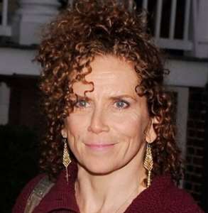 Amy Stiller